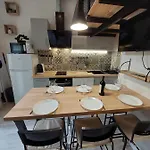 Mezzanine 5 Personnes Avec Balcon Vue Sur La Montagne *
