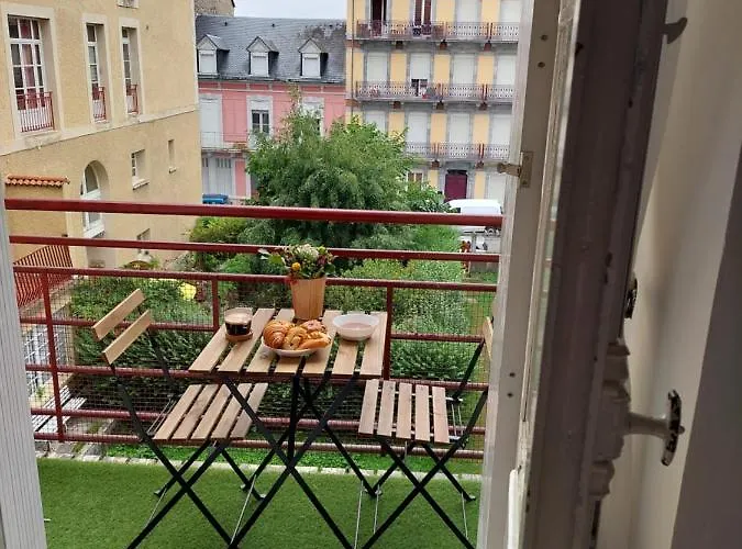 Apartment Mezzanine 6 Personnes Avec Balcon Vue Sur La Montagne Cauterets
